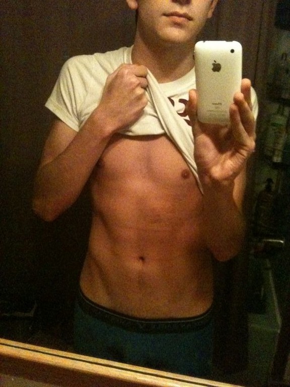 Teen Boy Mirror Iphone Teen Boy Mirror Iphone