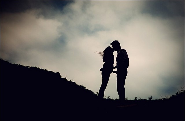 Teen Couple Kissing Silhouette Teen Couple Kissing Silhouette