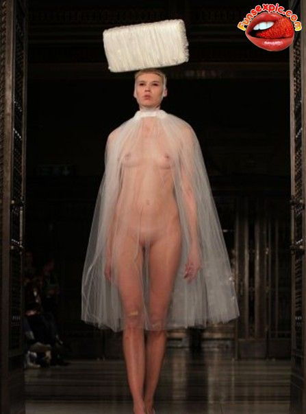 Topless Fashion Show Topless Fashion Show