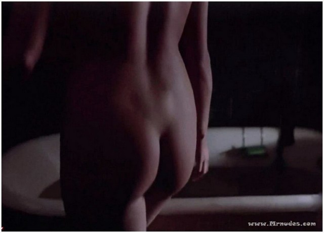 Uma Thurman Nude