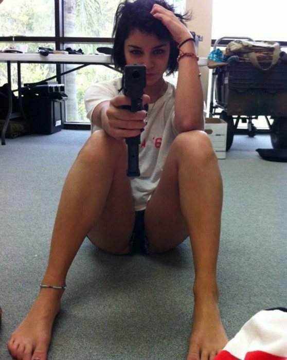 Vanessa Hudgens Gun Vanessa Hudgens Gun