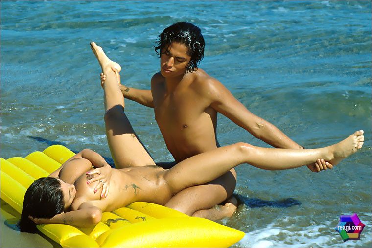 Veronica Zemanova On Beach Veronica Zemanova On Beach