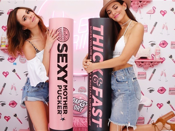 Victoria Justice Cleavage For Her New Line Of Oversized Dildos Victoria Justice Cleavage For Her New Line Of Oversized Dildos