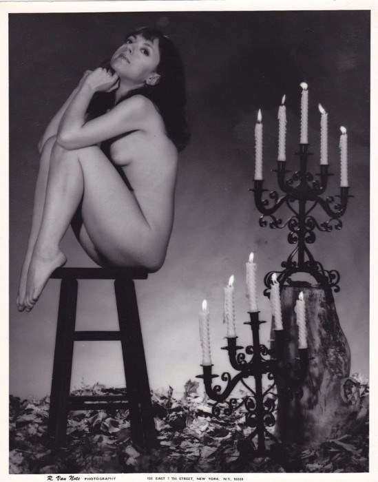 Vintage Halloween Pin Up Girls Nude Vintage Halloween Pin Up Girls Nude