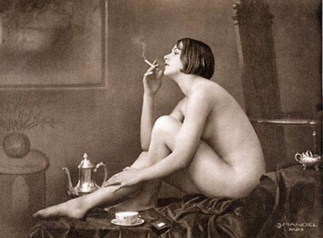 Vintage Nude Women Smoking Vintage Nude Women Smoking
