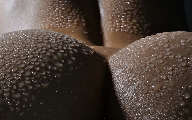 Water Drops On Back Ass Girl Close Up