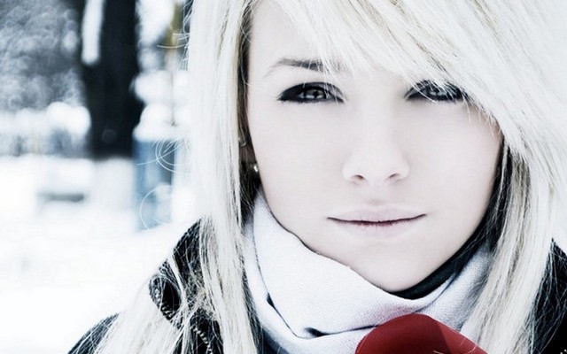 Winter Blonde Cute Eyes Winter Blonde Cute Eyes