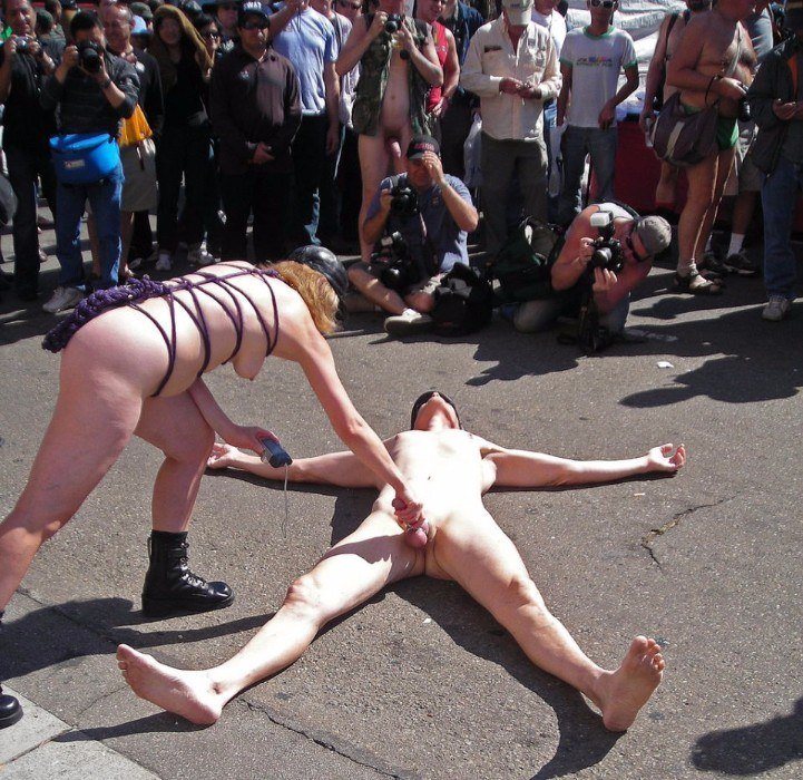 Women Naked Men Erect In Public Women Naked Men Erect In Public