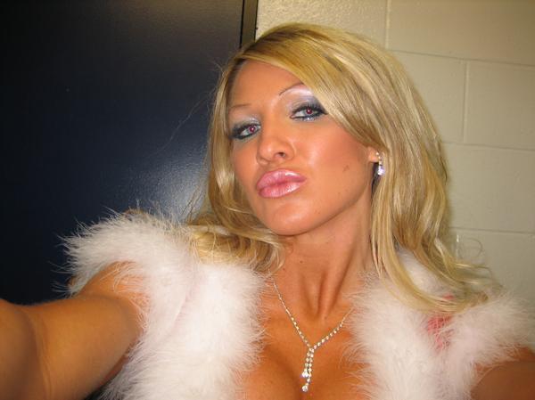 Wwe Jillian Hall Wwe Jillian Hall