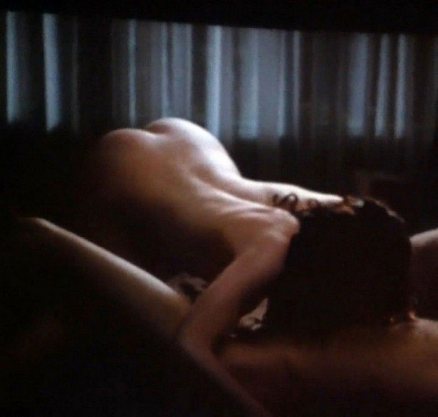 Anne Hathaway Nude Butt Anne Hathaway Nude Butt