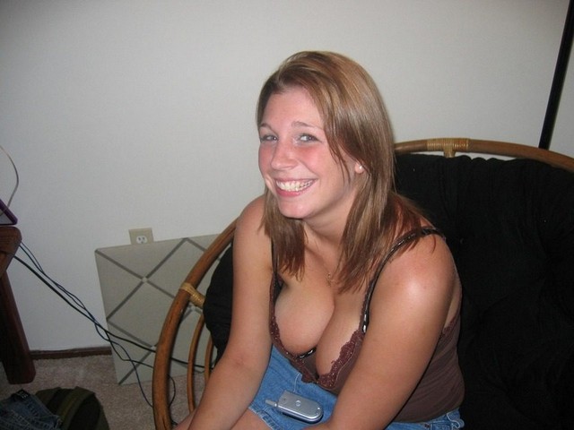 Big Tit Cleavage Downblouse
